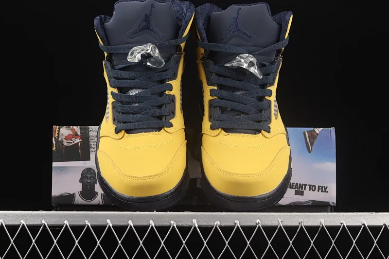 All categories Air Jordan Jordan series basketball shoes Air Jordan 5 Air Jordan 5 Retro SE AJ5 Joe 5 Michigan black and yellow 3M reflective Tokyo limited edition CQ9541-704